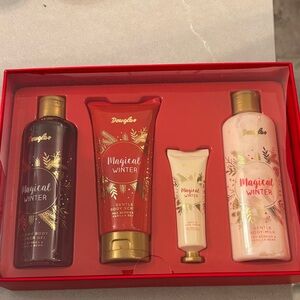 Magical Winter Bath & Body Set - Red and Gold